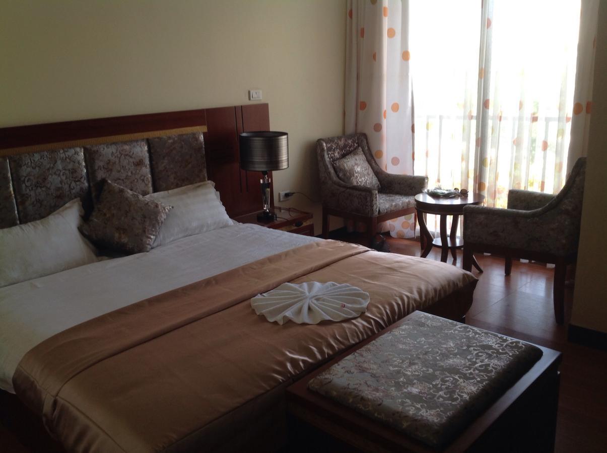 Palm Palace Hotel บาเฮอร์ดาร์ ภายนอก รูปภาพ
