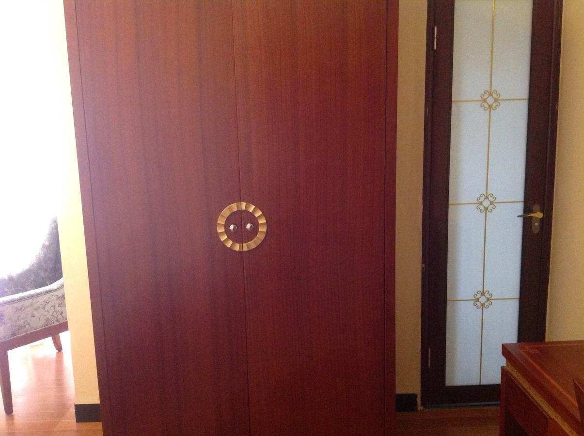 Palm Palace Hotel บาเฮอร์ดาร์ ภายนอก รูปภาพ