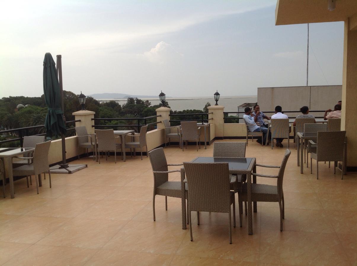 Palm Palace Hotel บาเฮอร์ดาร์ ภายนอก รูปภาพ